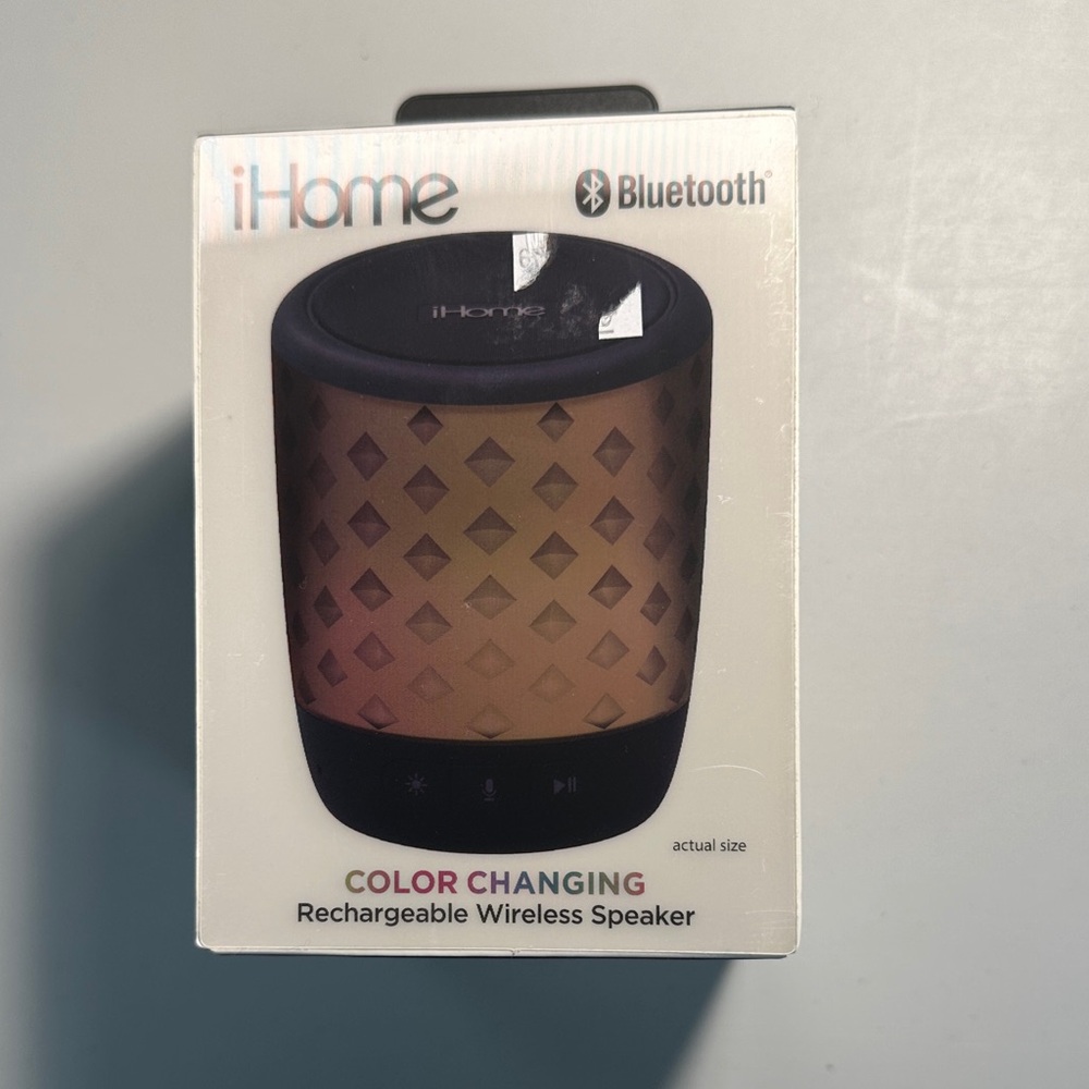 iHome Color Changing Wireless Speaker rechargeable Bluetooth